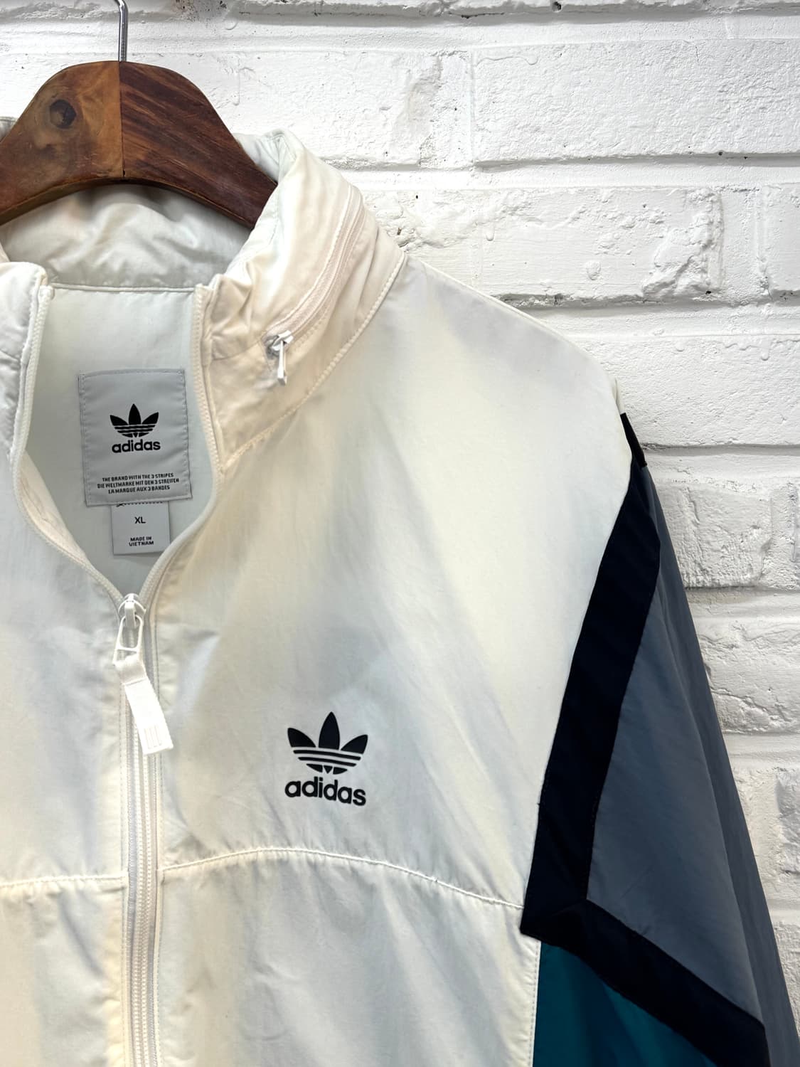 아디다스 화이트 블루 투웨이 바람막이 상품이미지4