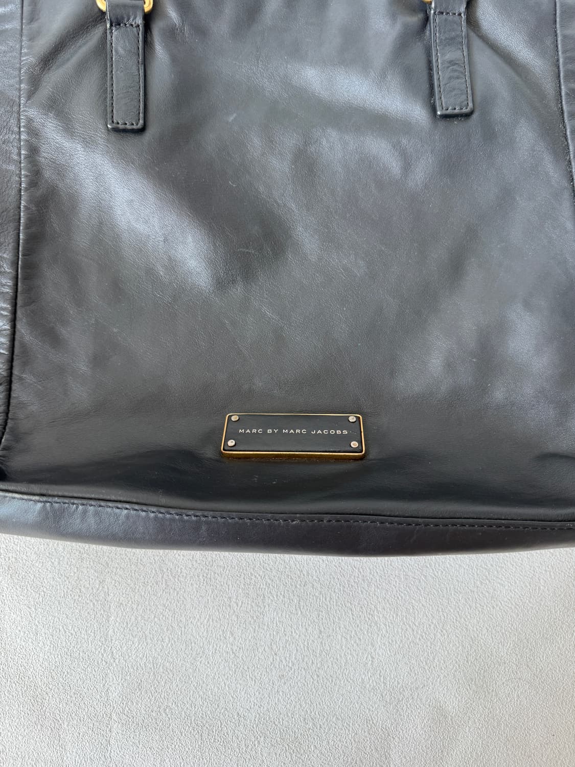 마크 바이 마크제이콥스(MARC BY MARC JACOBS) 레더 토트백 상품이미지3