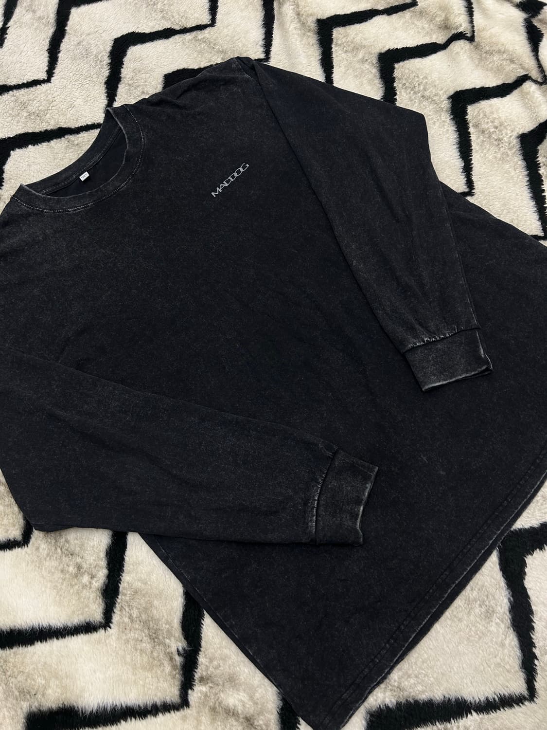 [XL]빈티지 매드독 피그먼트 긴팔 티 상품이미지3