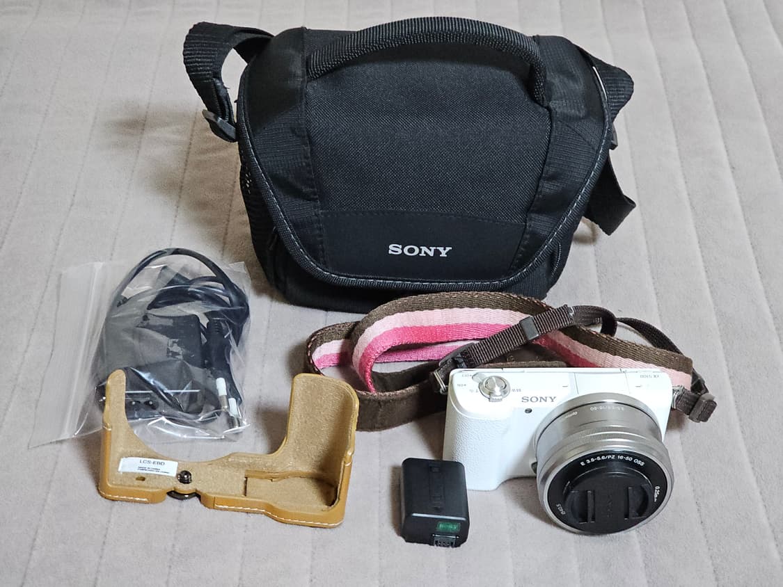 소니 A5100 미러리스 카메라 B 상품이미지1