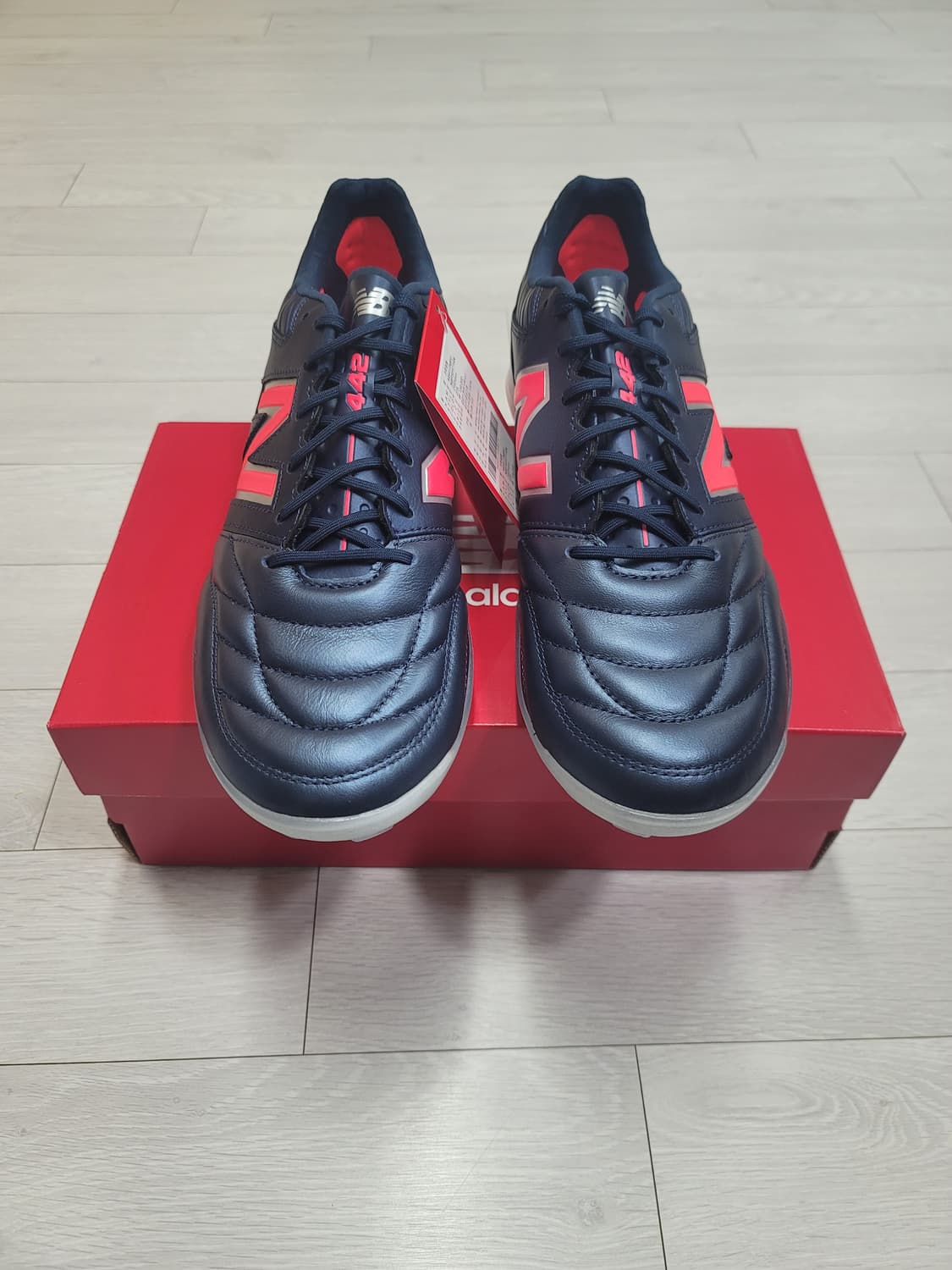 (275)뉴발란스442 V2 PRO(남성,2E) 풋살화[대전직거래도가능] 상품이미지4