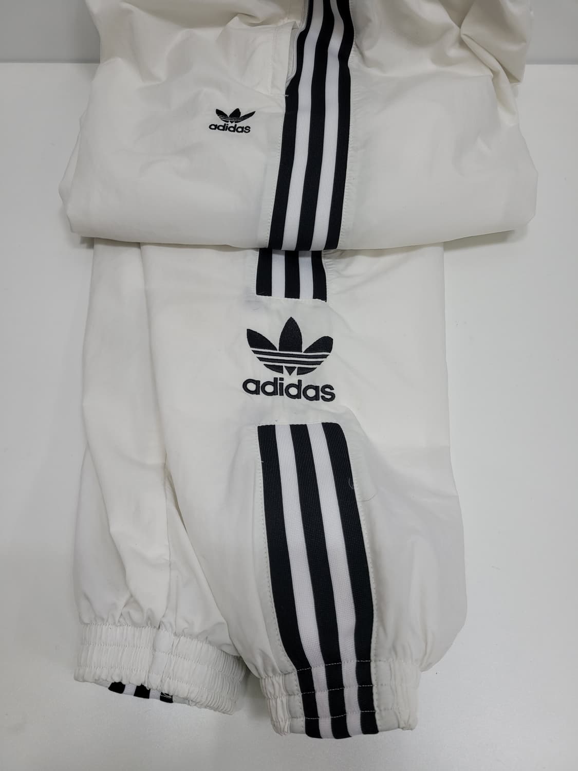adidas 20SS 아디다스 락업 트랙 팬츠 / S 화이트 블랙
 상품이미지5