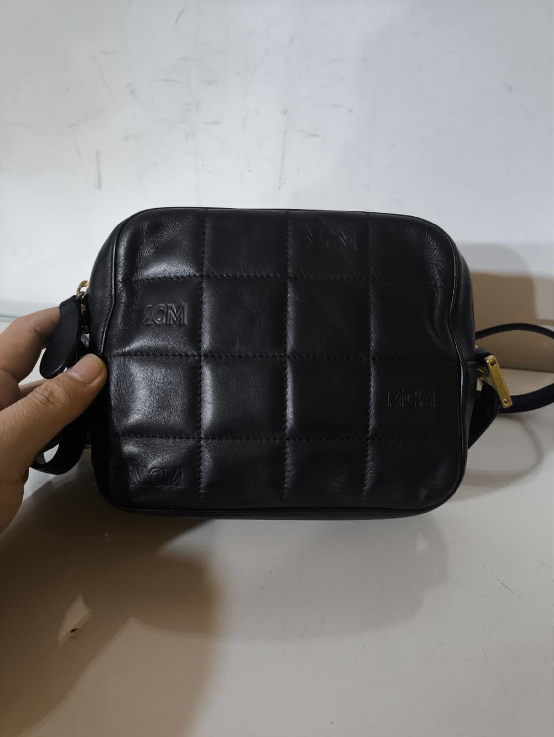 엠씨엠 미니 크로스백 상품이미지7