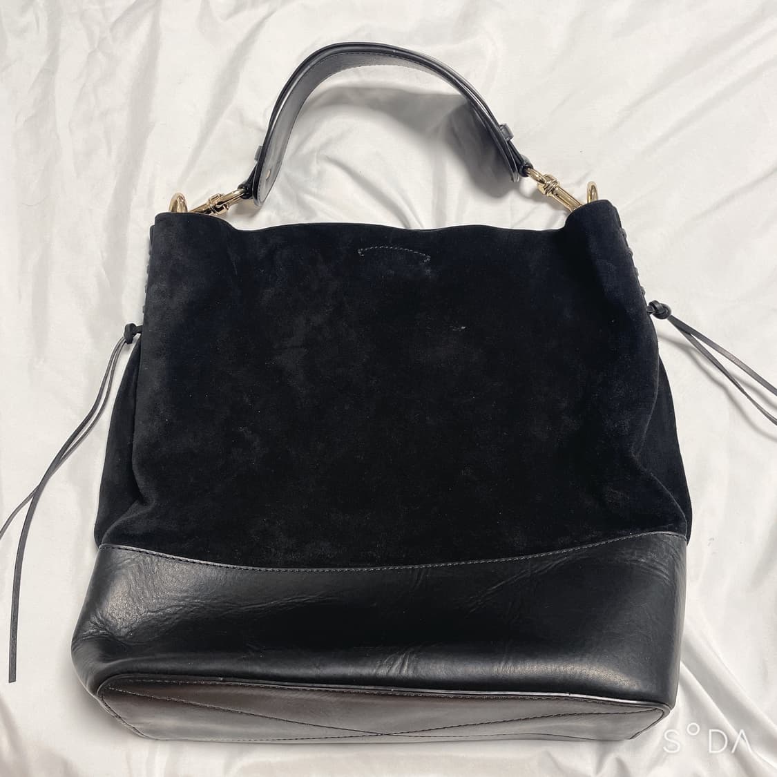 폴로 스웨이드 호보 숄더백 상품이미지1