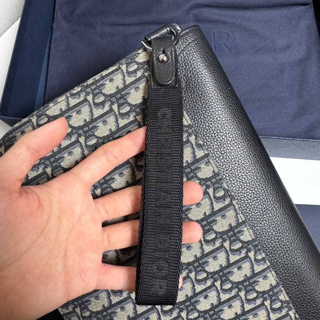 디올 오블리크 새들 A5 클러치 상품이미지7