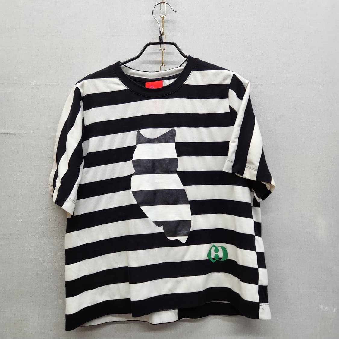 럭키슈에뜨 부엉이 로고 스트라이프 크롭반팔 F(M) 상품이미지1