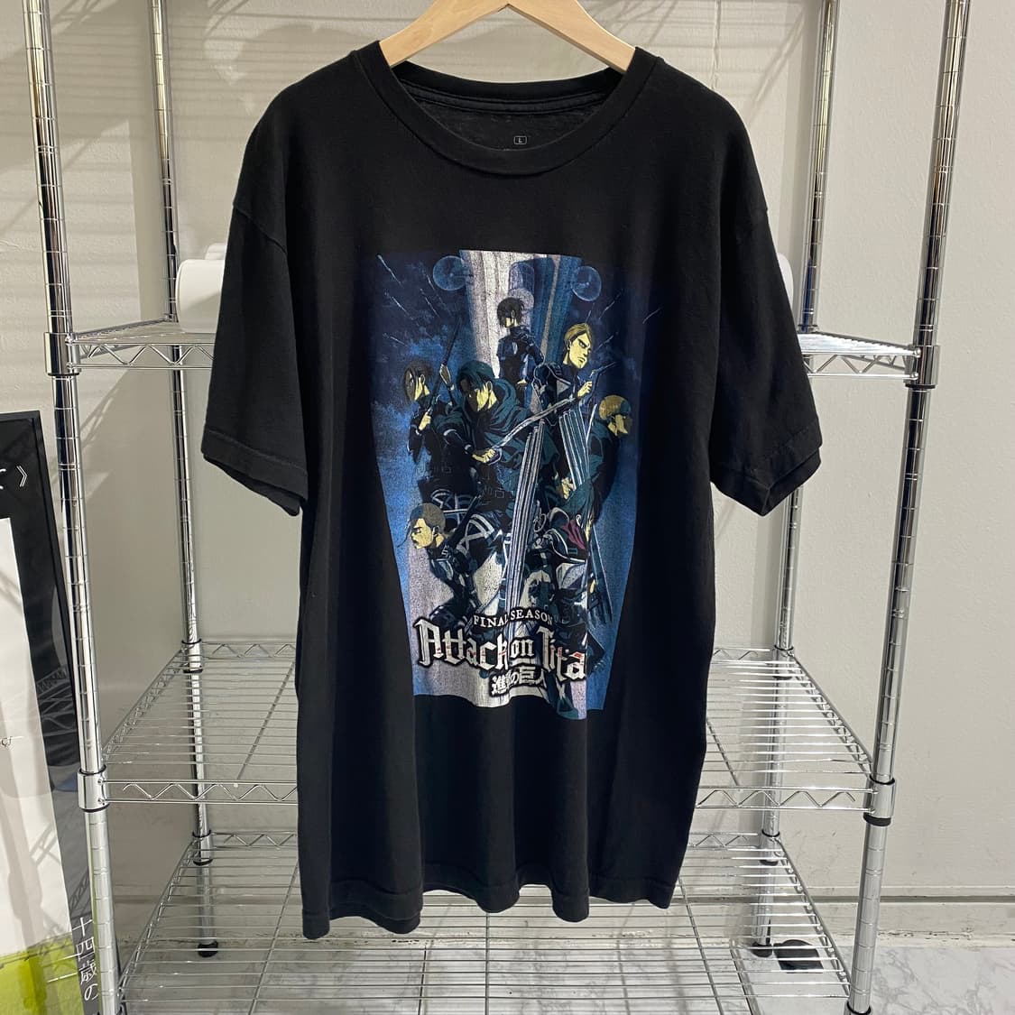진격의거인 오피셜 애니메이션 티셔츠 상품이미지1