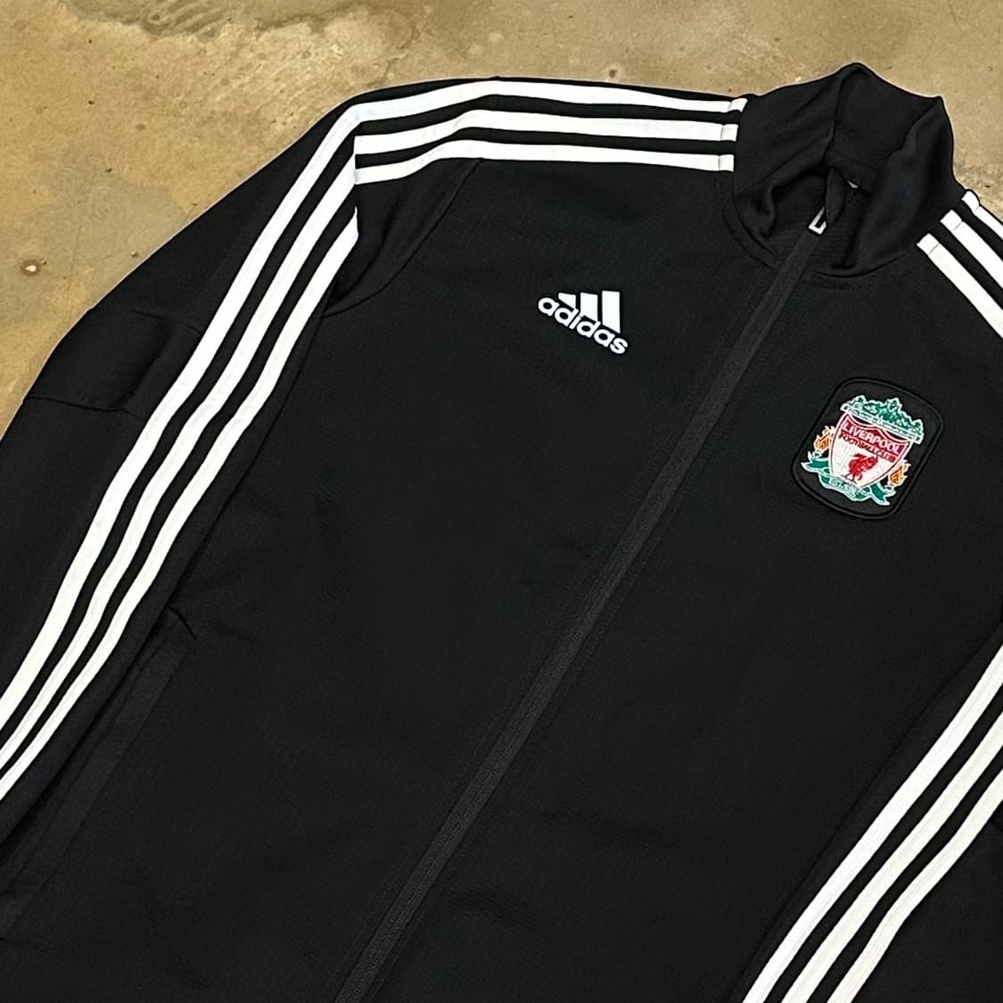 M 아디다스 리버풀 블랙 트랙탑 상품이미지1