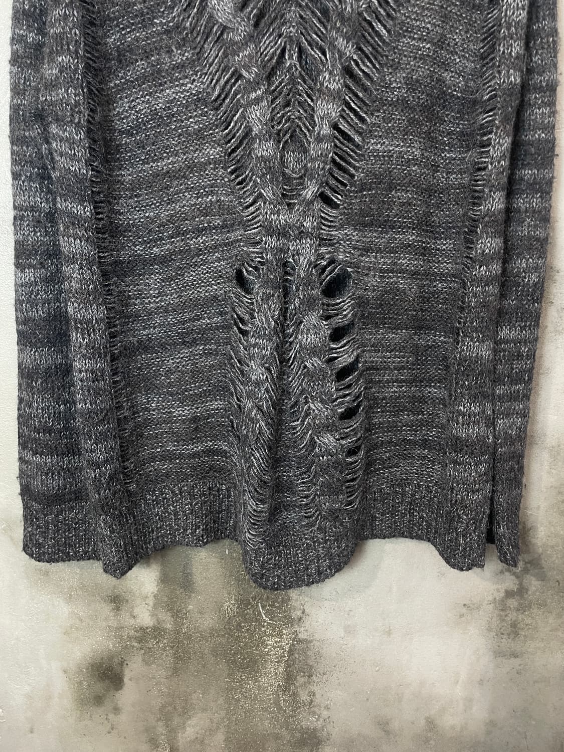 앤드뮐미스터 오픈워크 브이넥 니트 상품이미지4