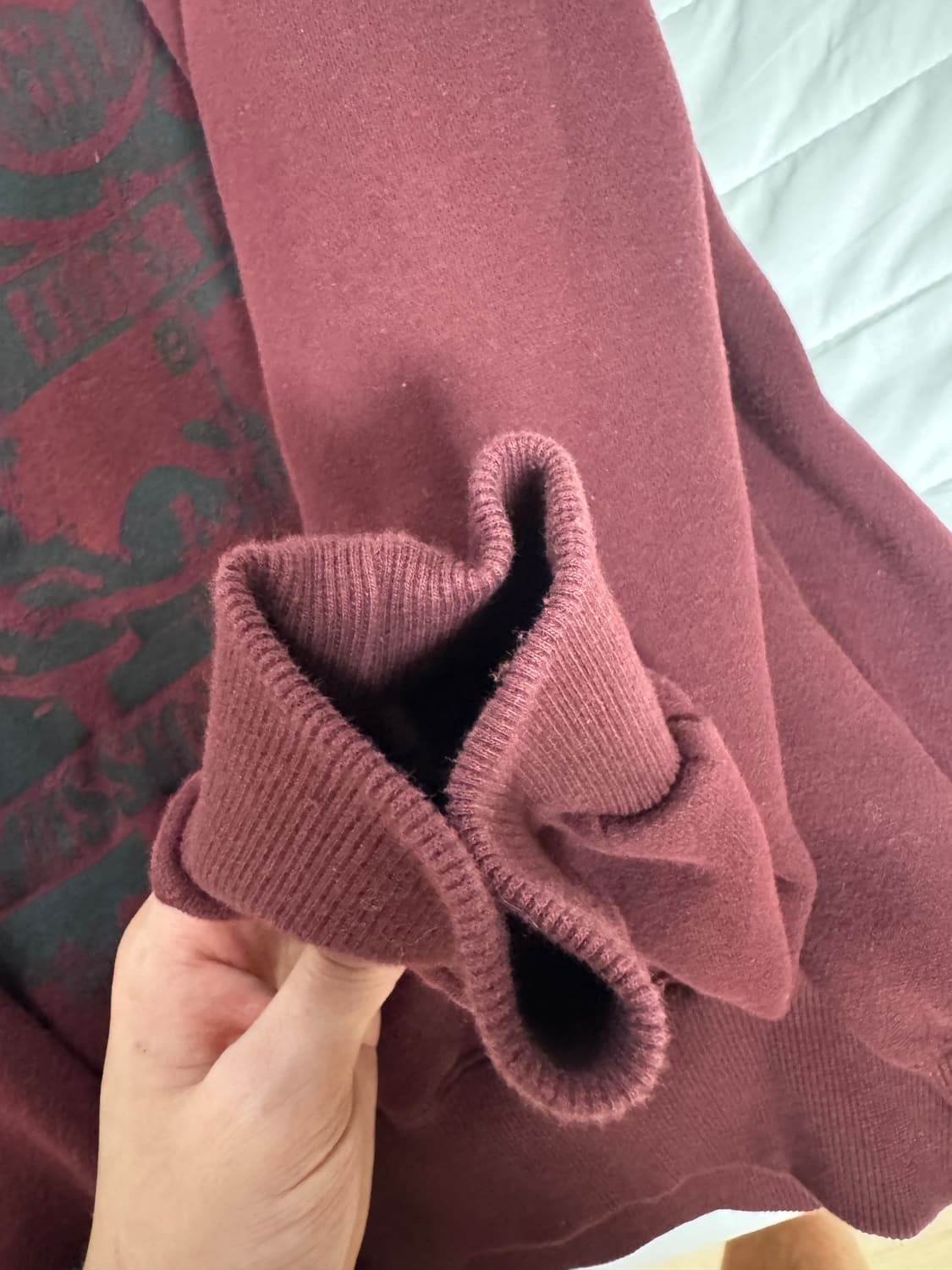 유토피아 스웨트셔츠 - 버건디 상품이미지3