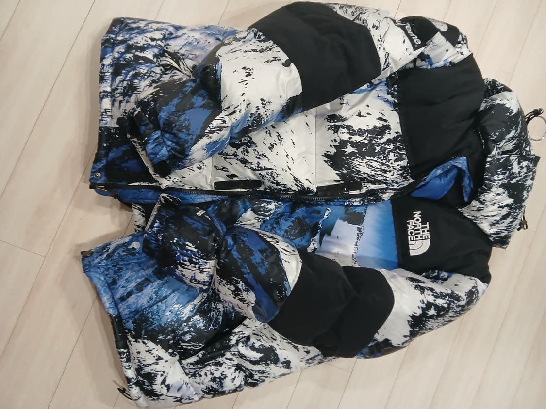 슈프림패딩 상품이미지1