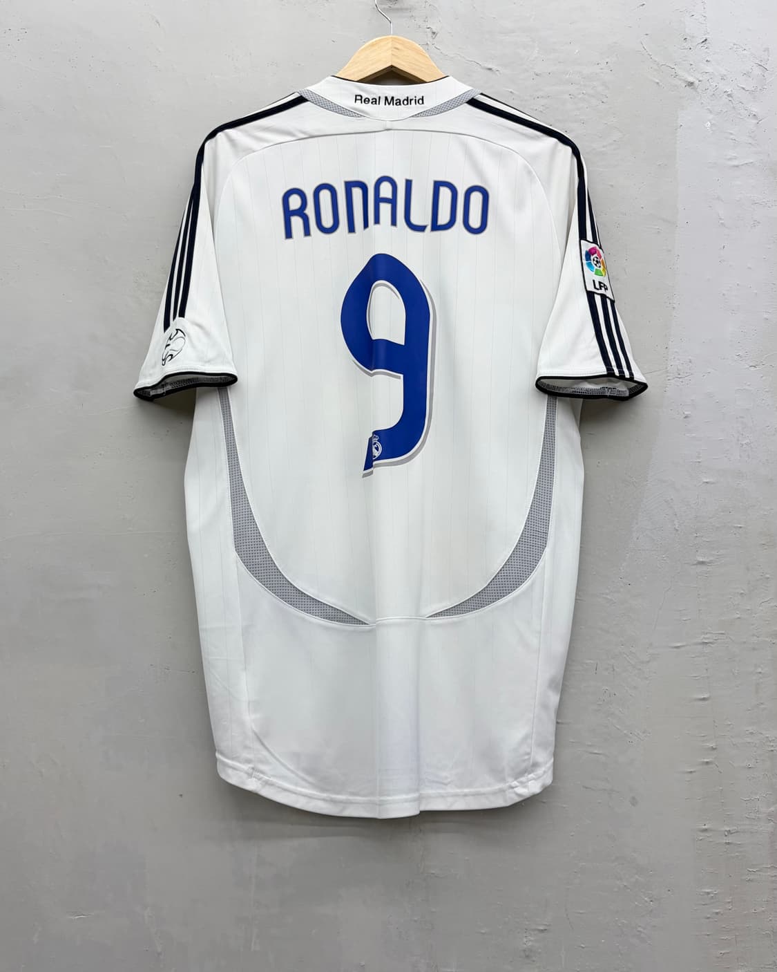 아디다스 06-07 레알 마드리드 홈 리그킷 호나우두 상품이미지1