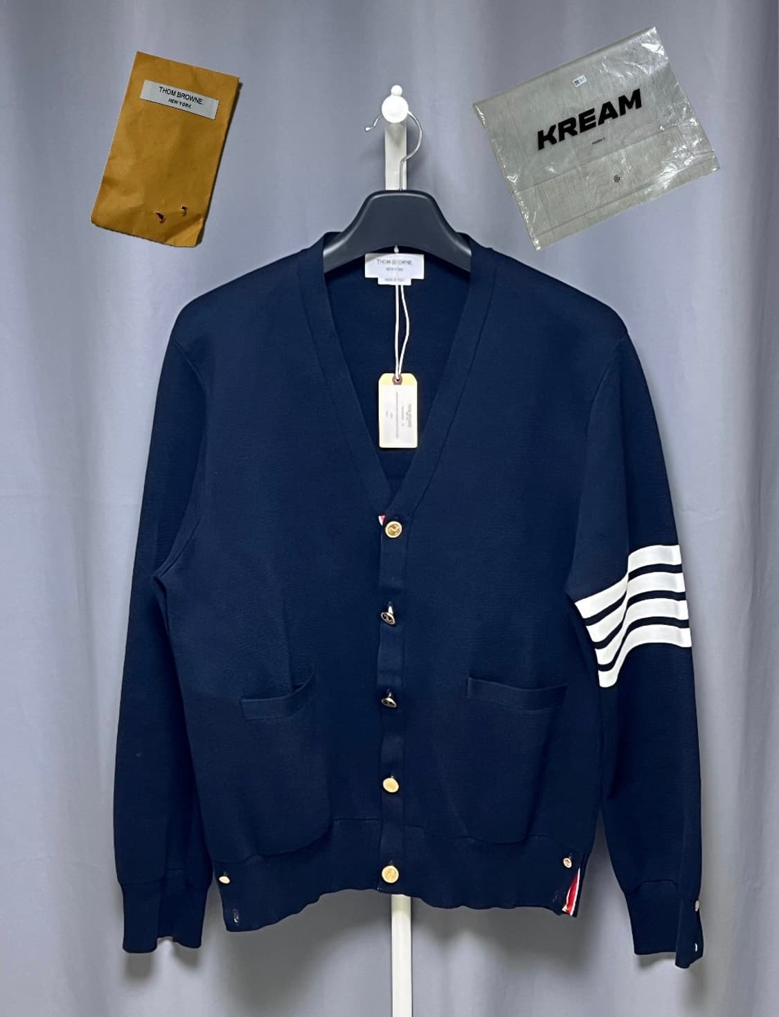 [정품] 새상품급 , 25년식 / 5 톰브라운 밀라노스티치 금장 가디건 상품이미지1