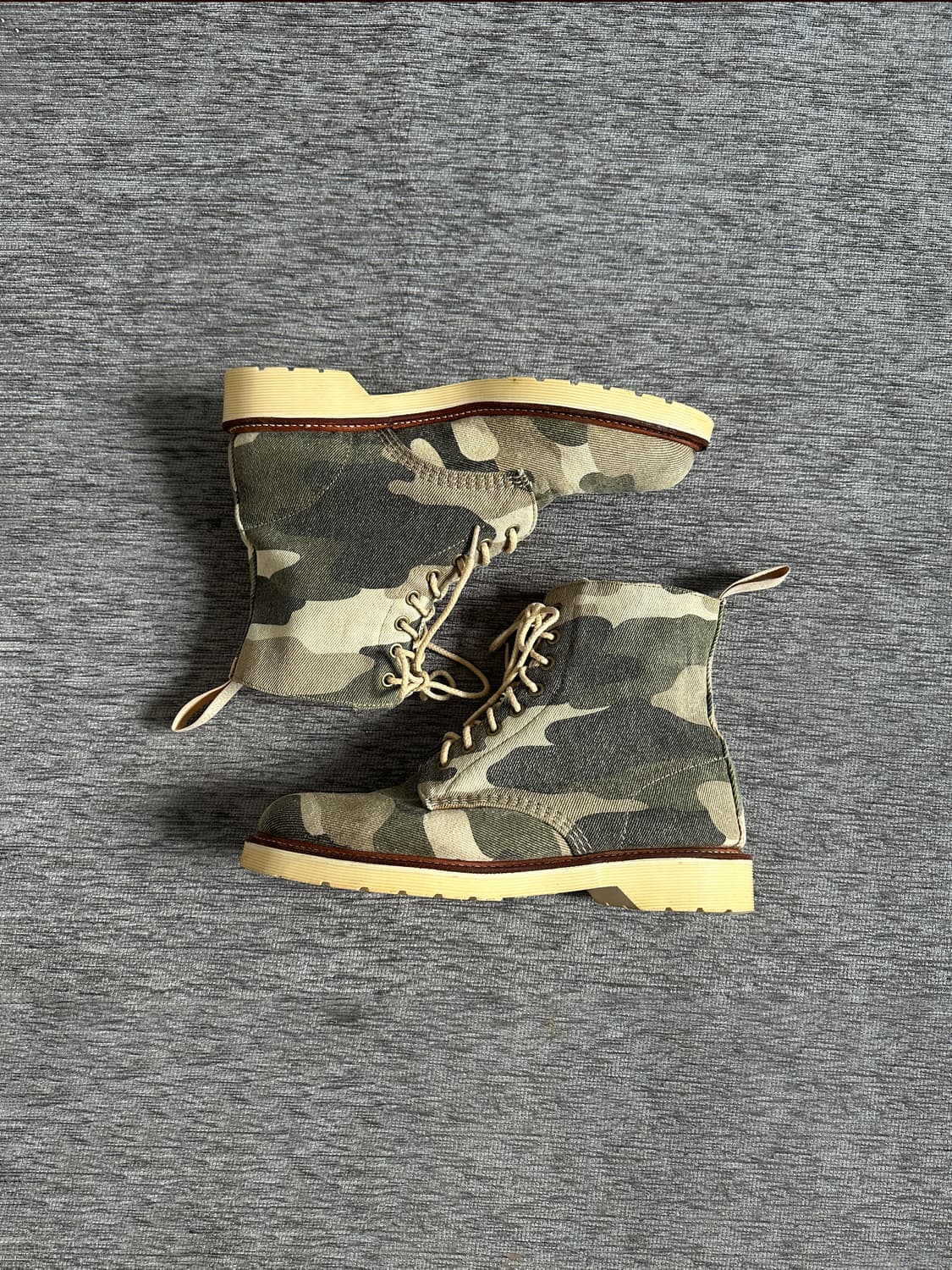Dr.Martens Beckett 8홀 카모 컨버스 부츠 (UK8) 상품이미지1