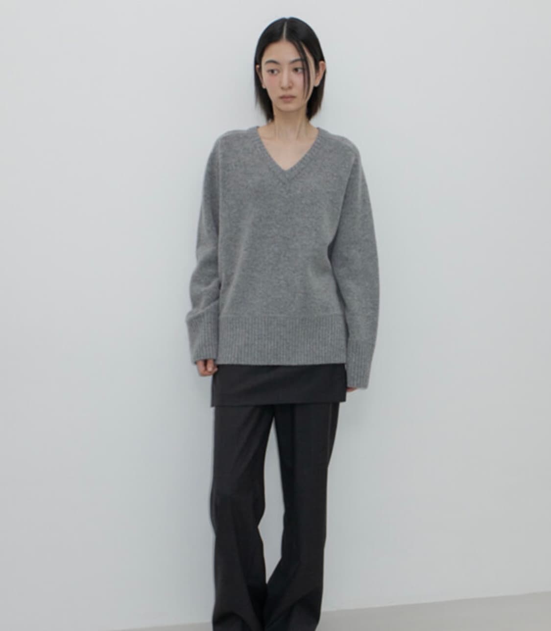 WOOL V-NECK SWEATER / GREY 상품이미지2