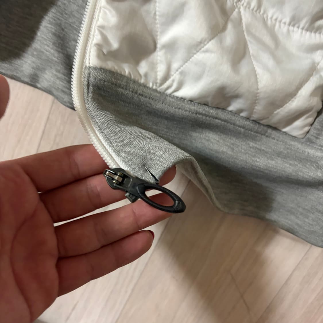 Oakley 퀼팅 윈드브레이커 상품이미지2