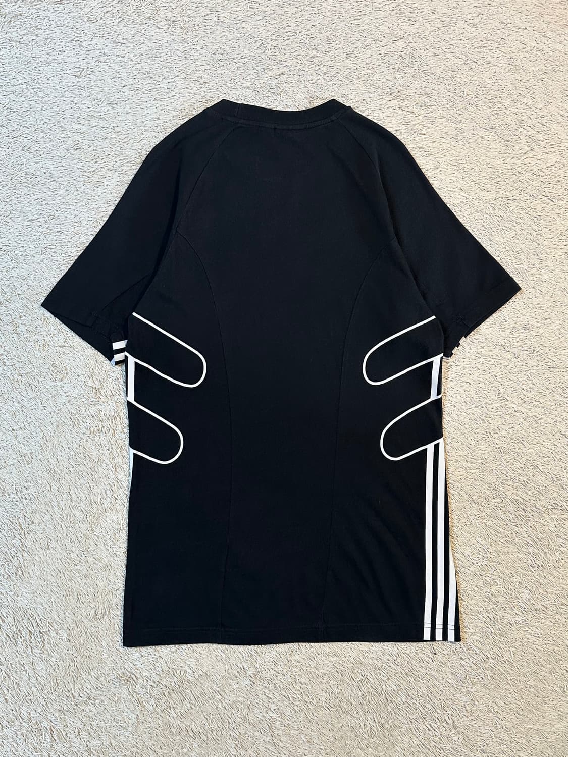 아디다스 ADIDAS 플레임 스트라이크 반팔 티셔츠 블랙 상품이미지3
