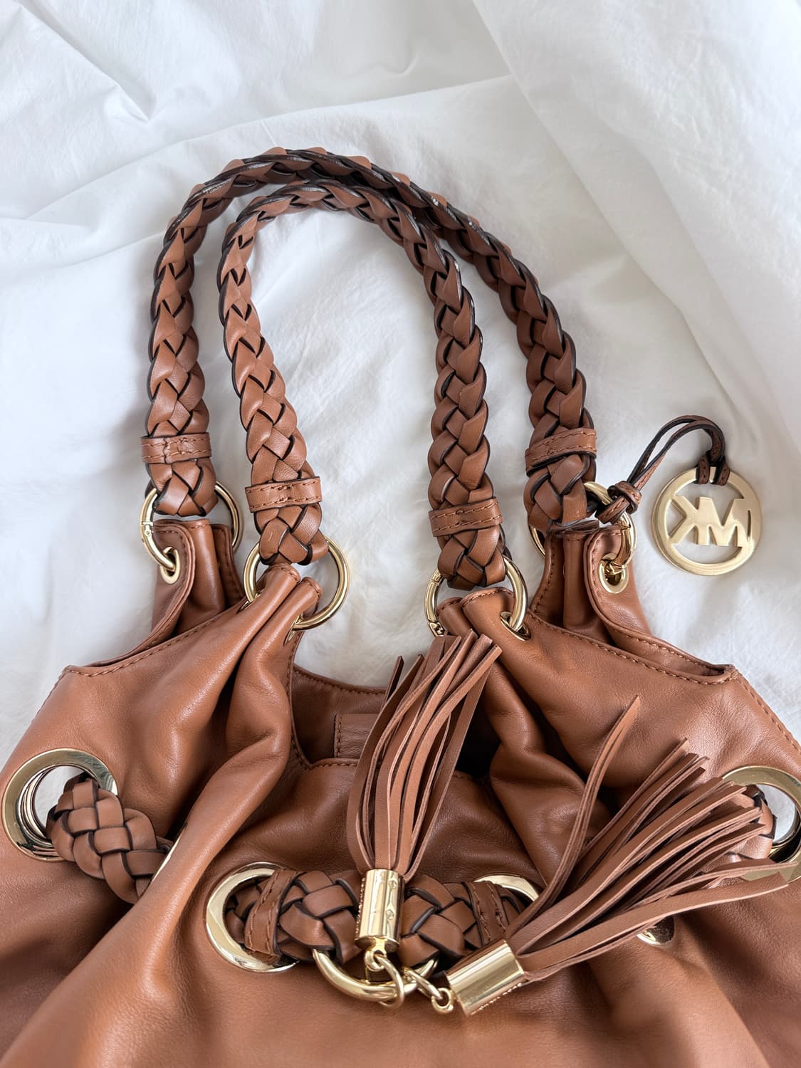 마이클코어스 숄더백 상품이미지1