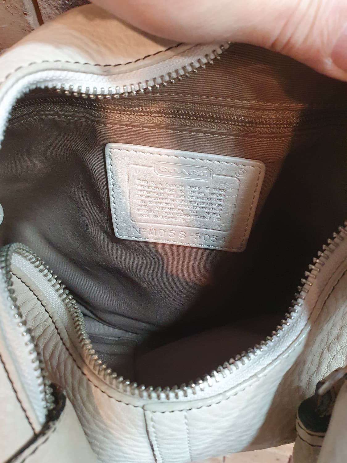 [정품] 코치 소호(SOHO) 페블 레더 호보백 - 아이보리 상품이미지6