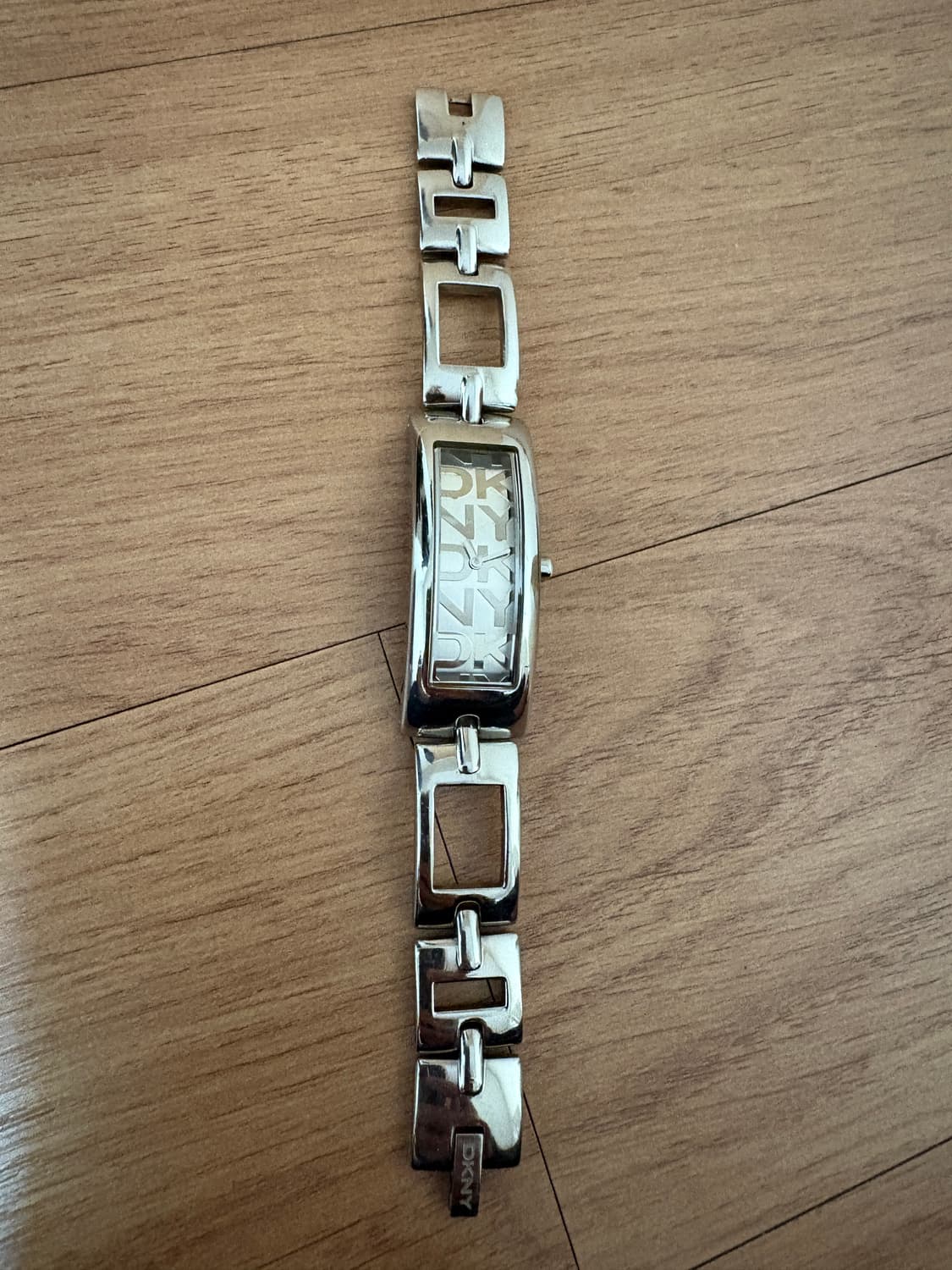 DKNY 브레이슬릿 스타일 Model: NY3165 여성 시계 상품이미지3