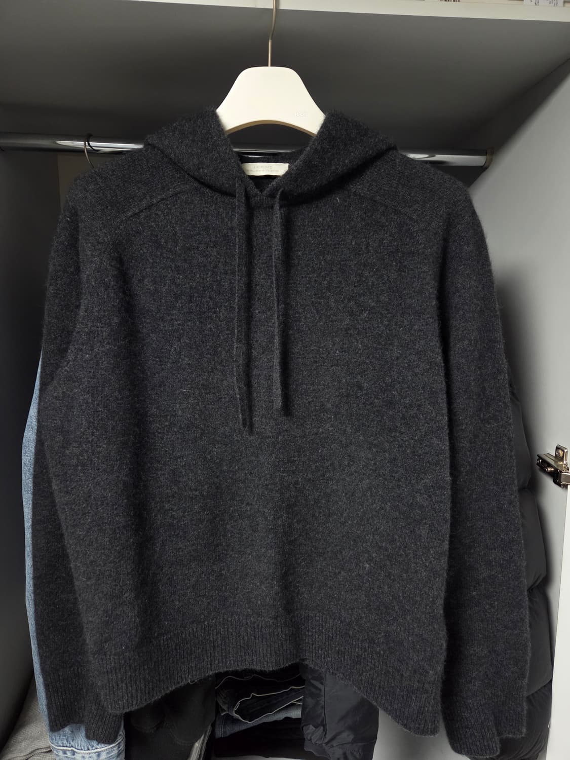 (S) 아모멘토 라쿤 후디 니트 다크그레이 상품이미지2