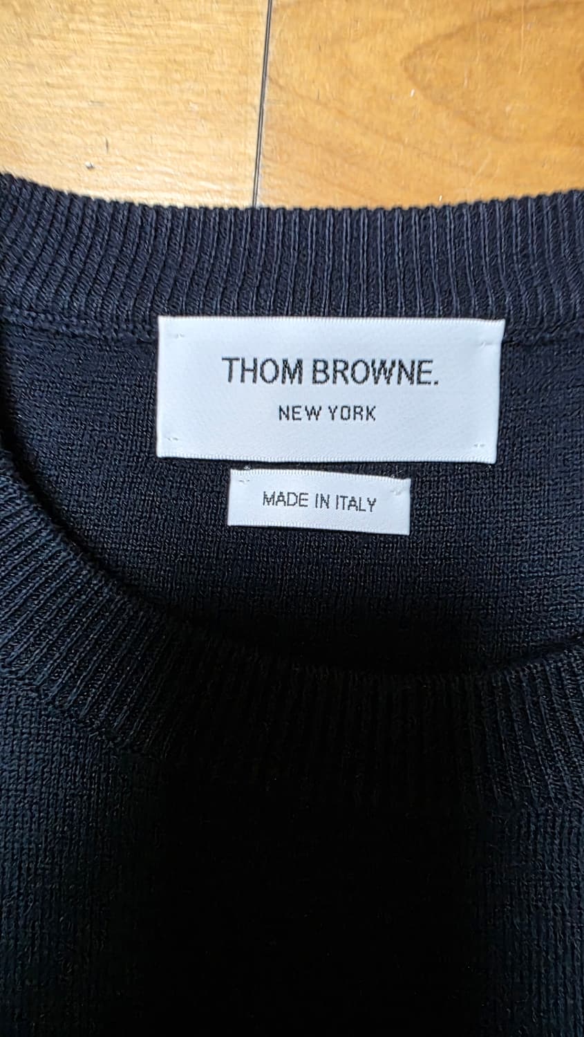 [2,새상품급]톰브라운 밀라노스티치 금장 니트 상품이미지3