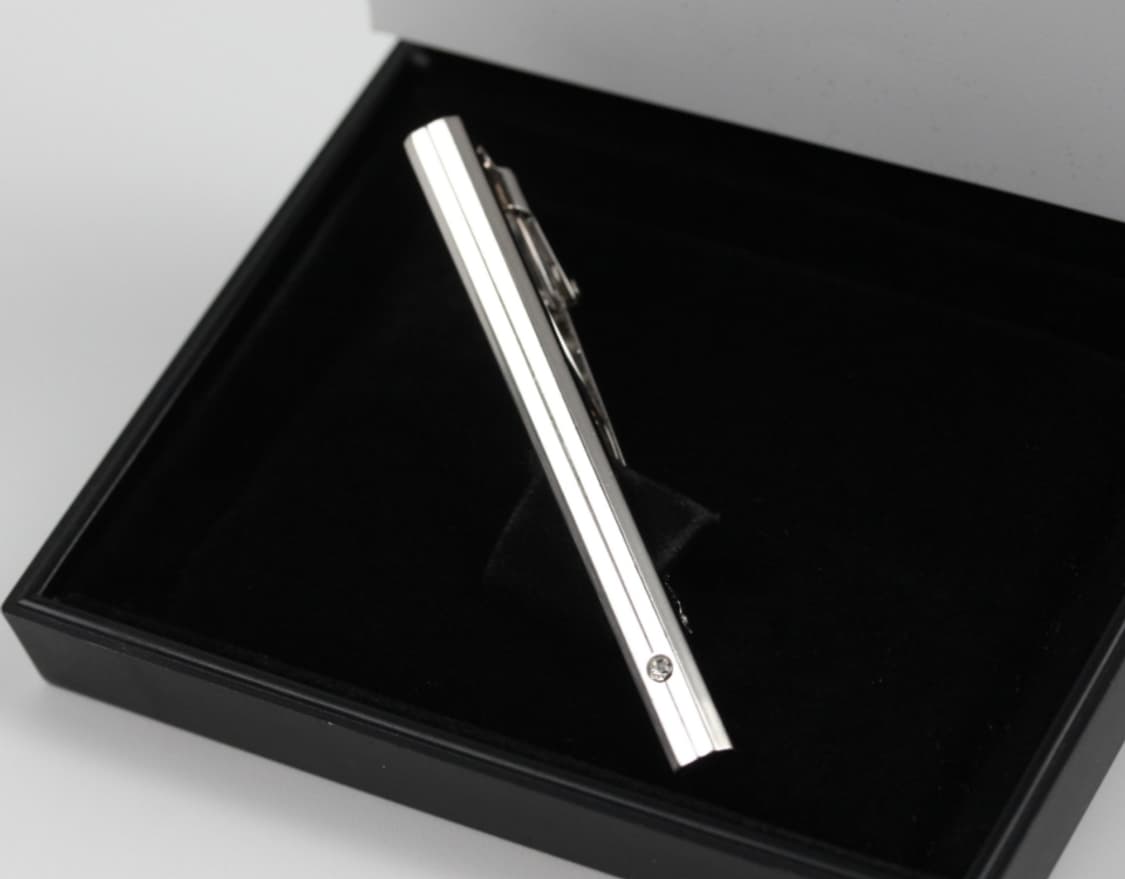 캐서린햄넷 B+등급 6cm 남자 명품 넥타이핀 빈티지 상품이미지1