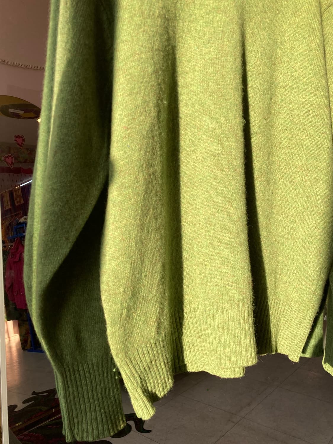 울 100% 올리브 카키 브이넥 니트 상품이미지3