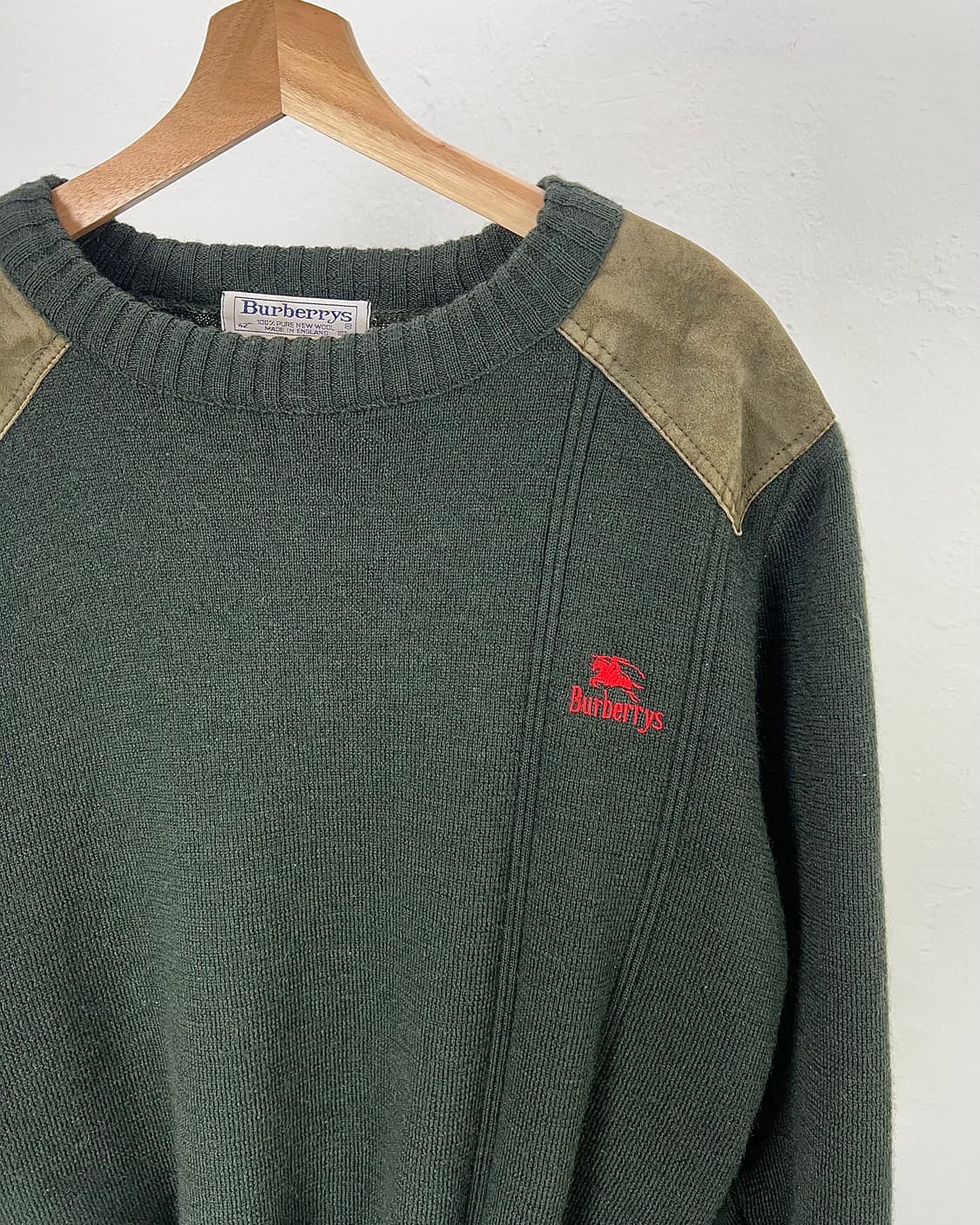 버버리 다크 올리브 코만도 퓨어 울 패치 니트 스웨터 상품이미지3