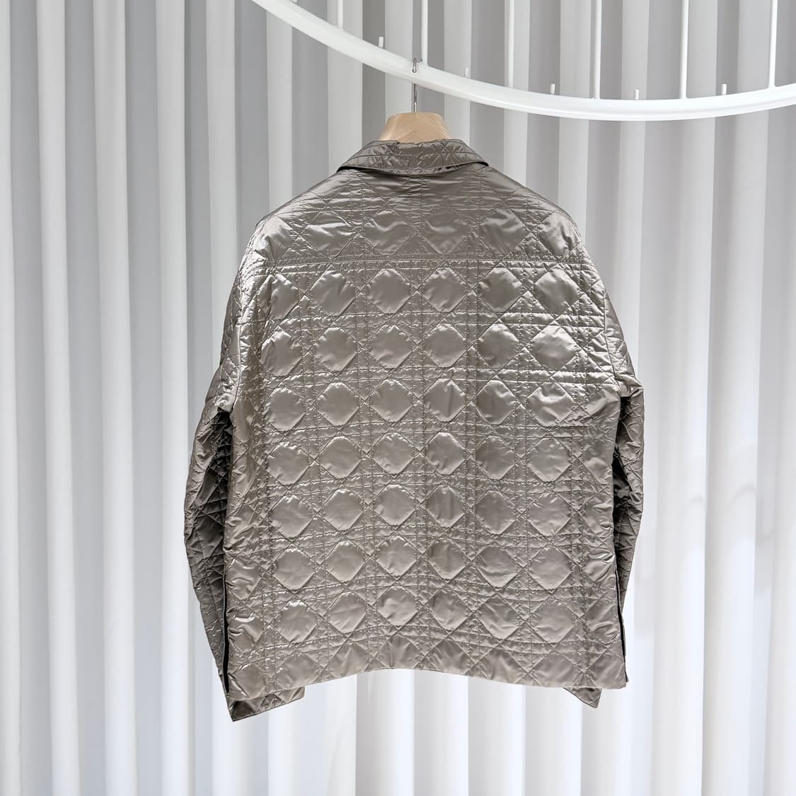 48 / 디올 까나쥬 패디드 경량 패딩 자켓 / 미사용 상품이미지5