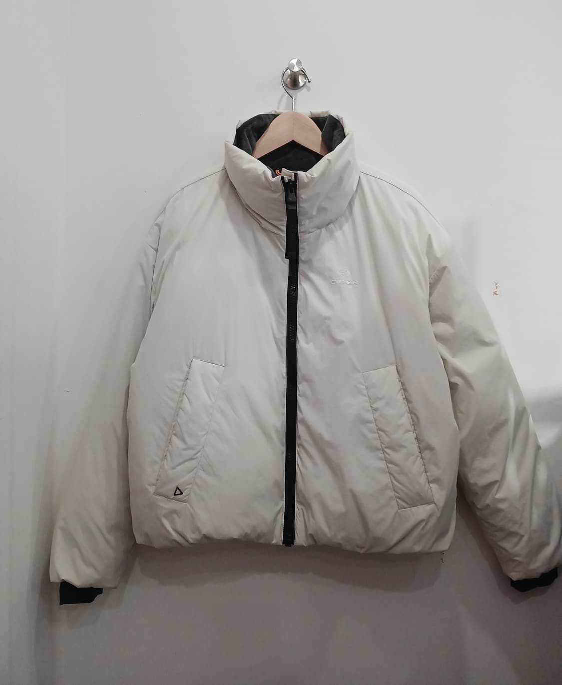 아이더 구스다운 숏패딩 상품이미지1