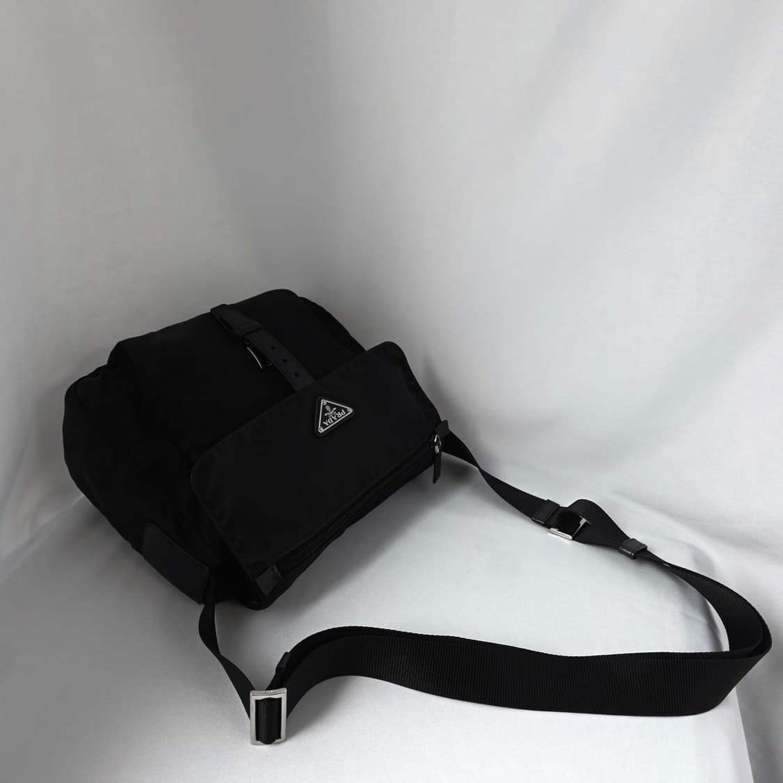 [정품  PRADA] 프라다 사피아노 나일론 크로스백 주우재백 남녀공용 상품이미지2