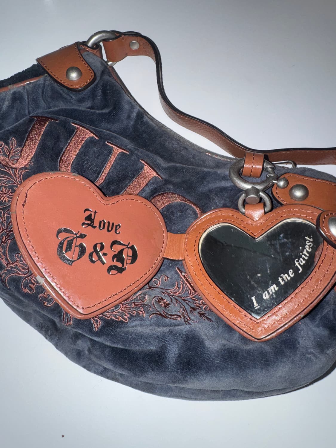 쥬시꾸뛰르 벨벳 숄더백 상품이미지2