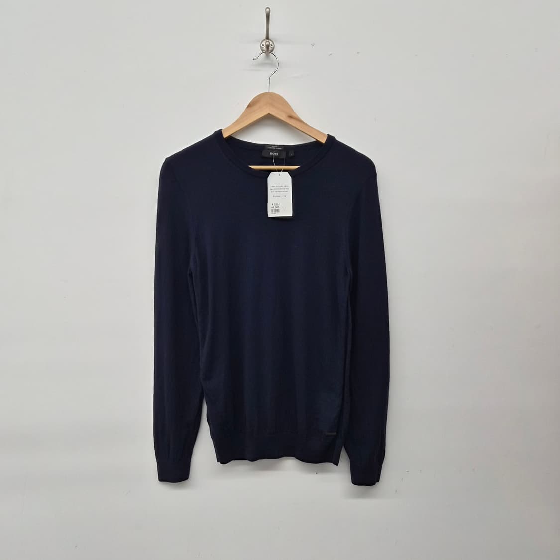 휴고보스 블랙 라운드넥 긴팔 니트 남성 L 상품이미지1