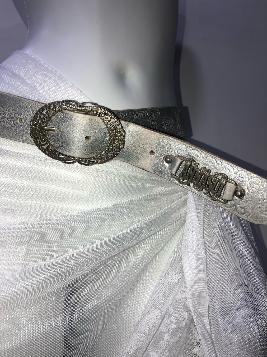 ANNA SUI silver logo embossed belt 상품이미지4