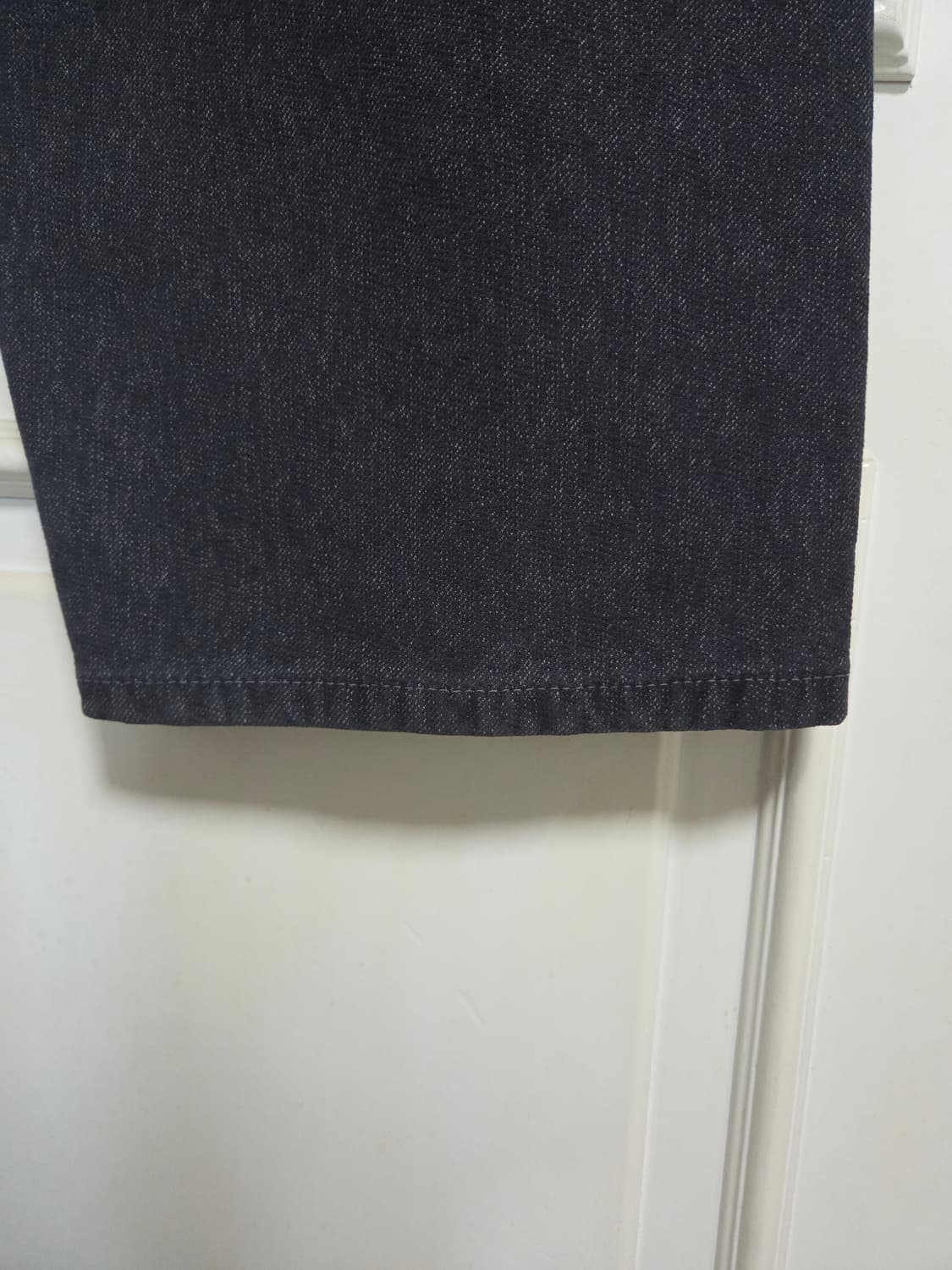 cos 코스 릴렉스드 와이드 레그진 블랙 46사이즈 상품이미지3