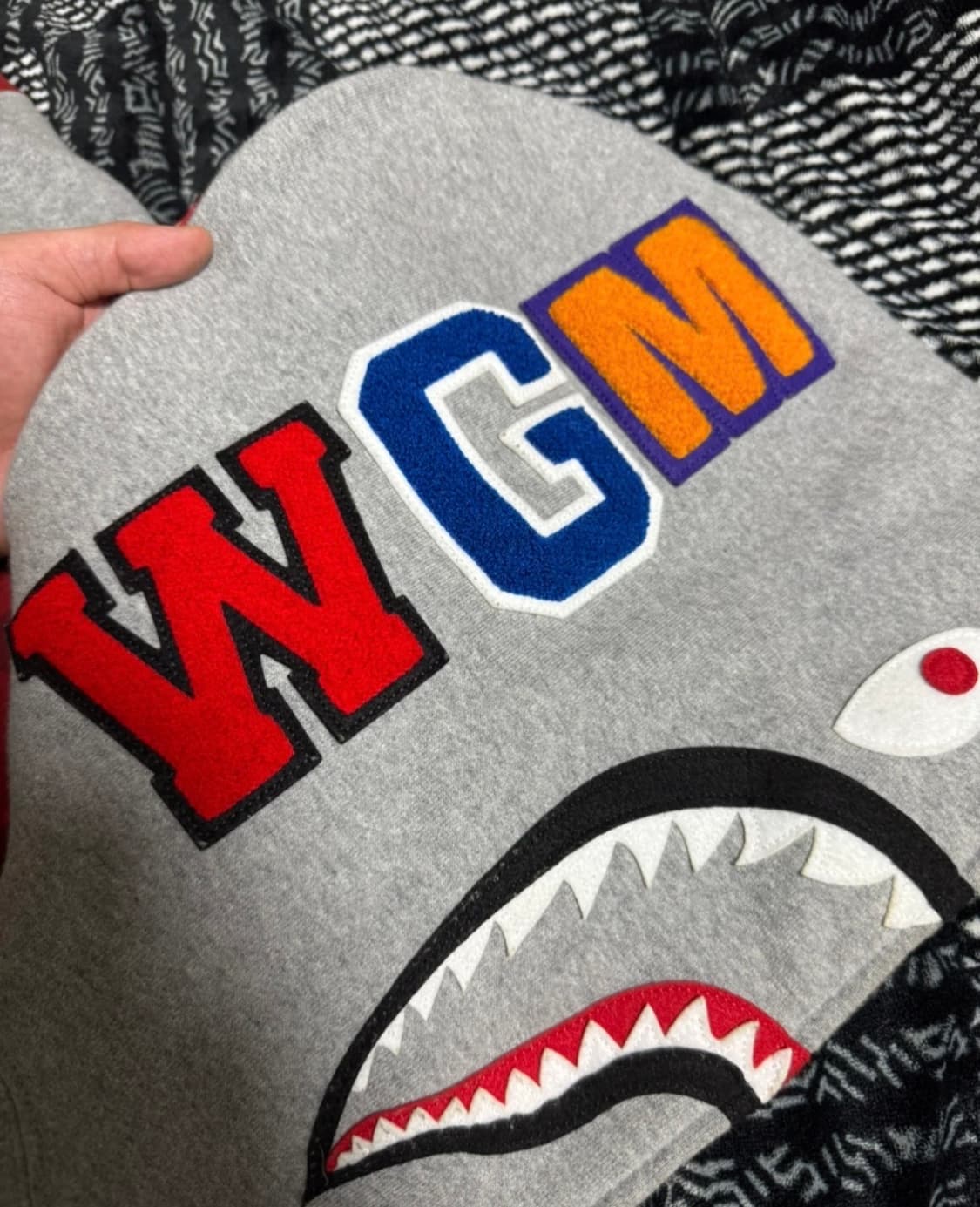 L] 100%정품 베이프 샤크풀 후드집업 레드 급처 상품이미지2