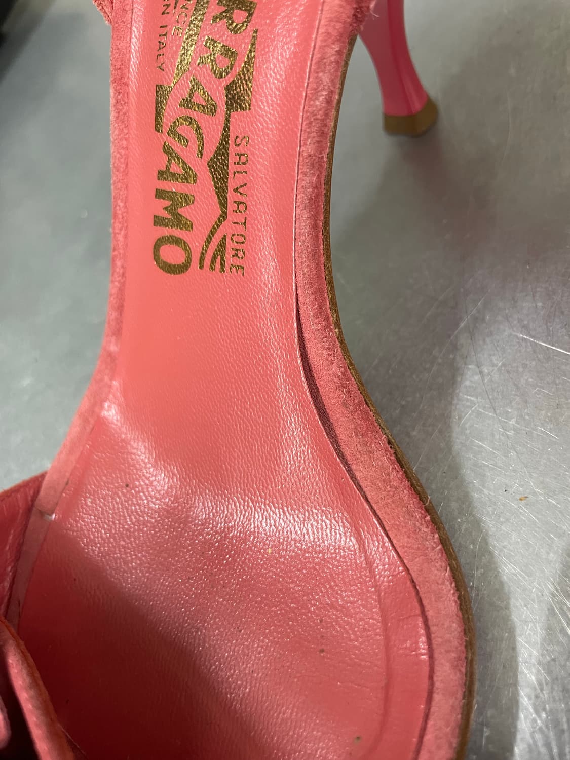 페레가모 새틴 러플 샌들 6.5 상품이미지7