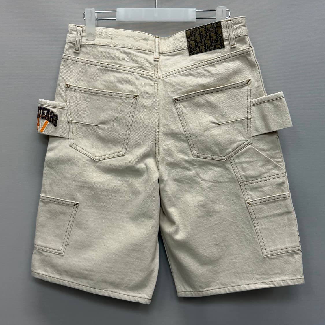 디올 x 데님 티어스 디올 티어스 카펜터 버뮤다 팬츠 ( 31 ) 상품이미지4