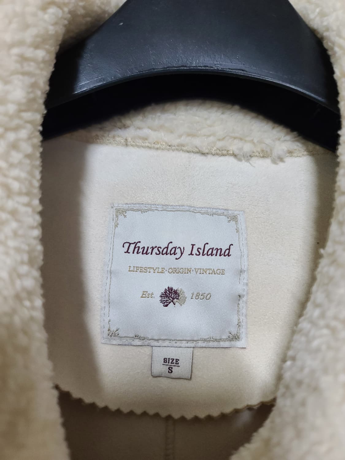 써스데이아일랜드 오버핏 보아 무스탕 상품이미지5