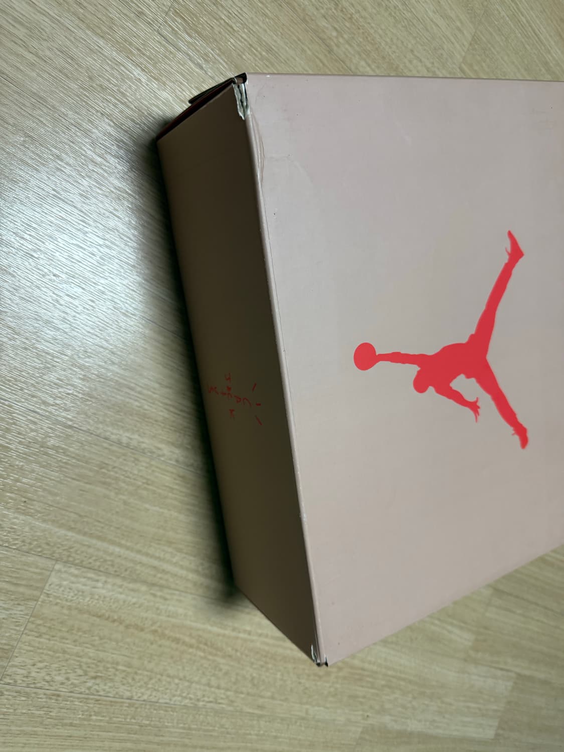 조던 6 x 트래비스 스캇 레트로 SP 브리티쉬 카키 280 상품이미지10