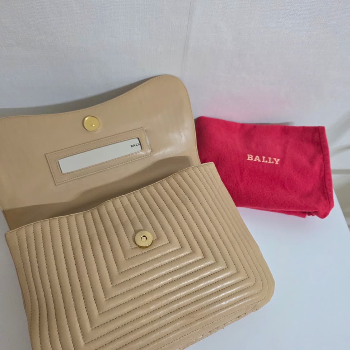 정품) 발리 퀼팅 베이지 여성 토트백  상품이미지3