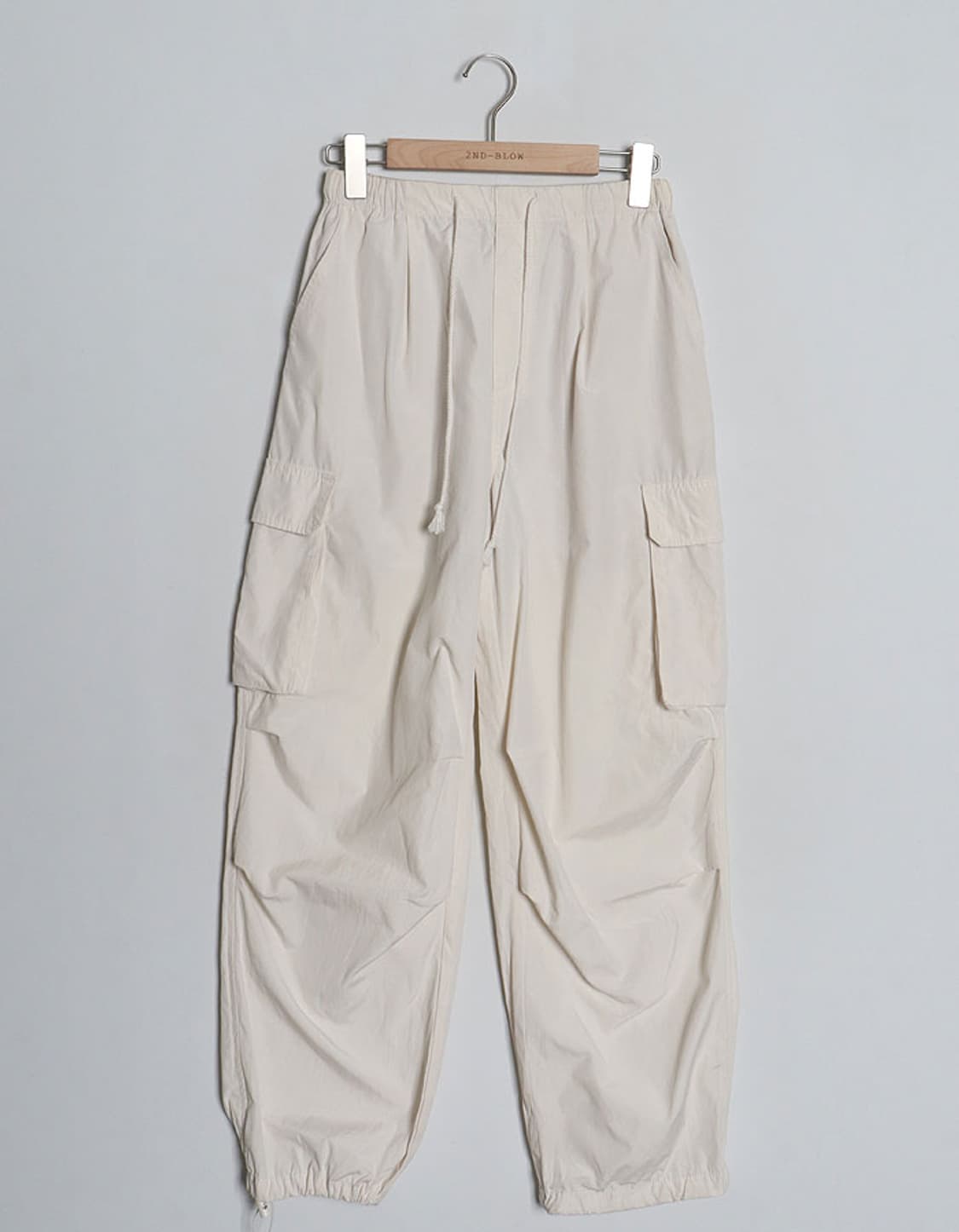 G U Parachutte Cargo Pant (26) 상품이미지1