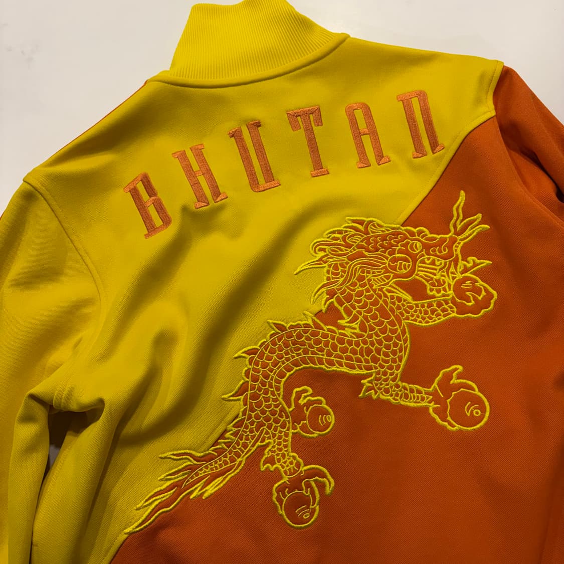 [100] 07s 아디다스 부탄 드래곤 자켓 옐로우/오렌지 C804 상품이미지9
