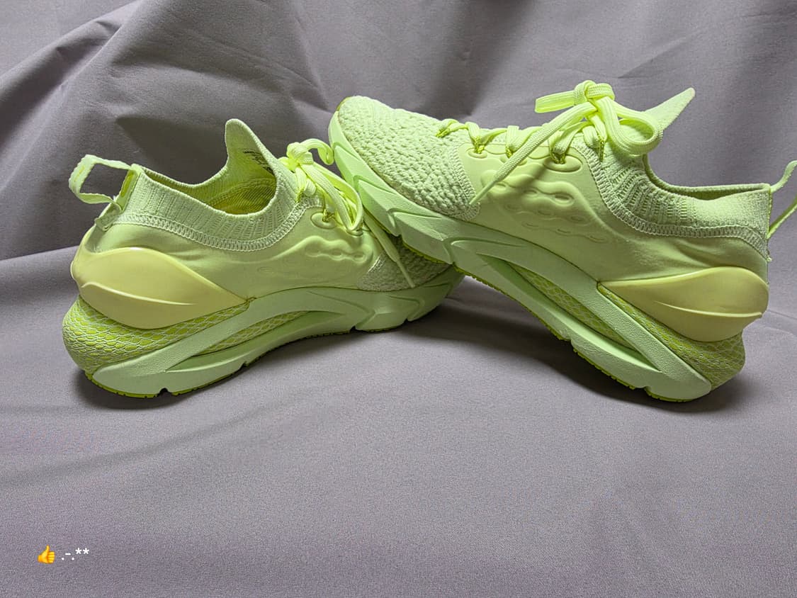 언더아머 HOVR 팬텀2 런닝화 [260mm] 상품이미지3