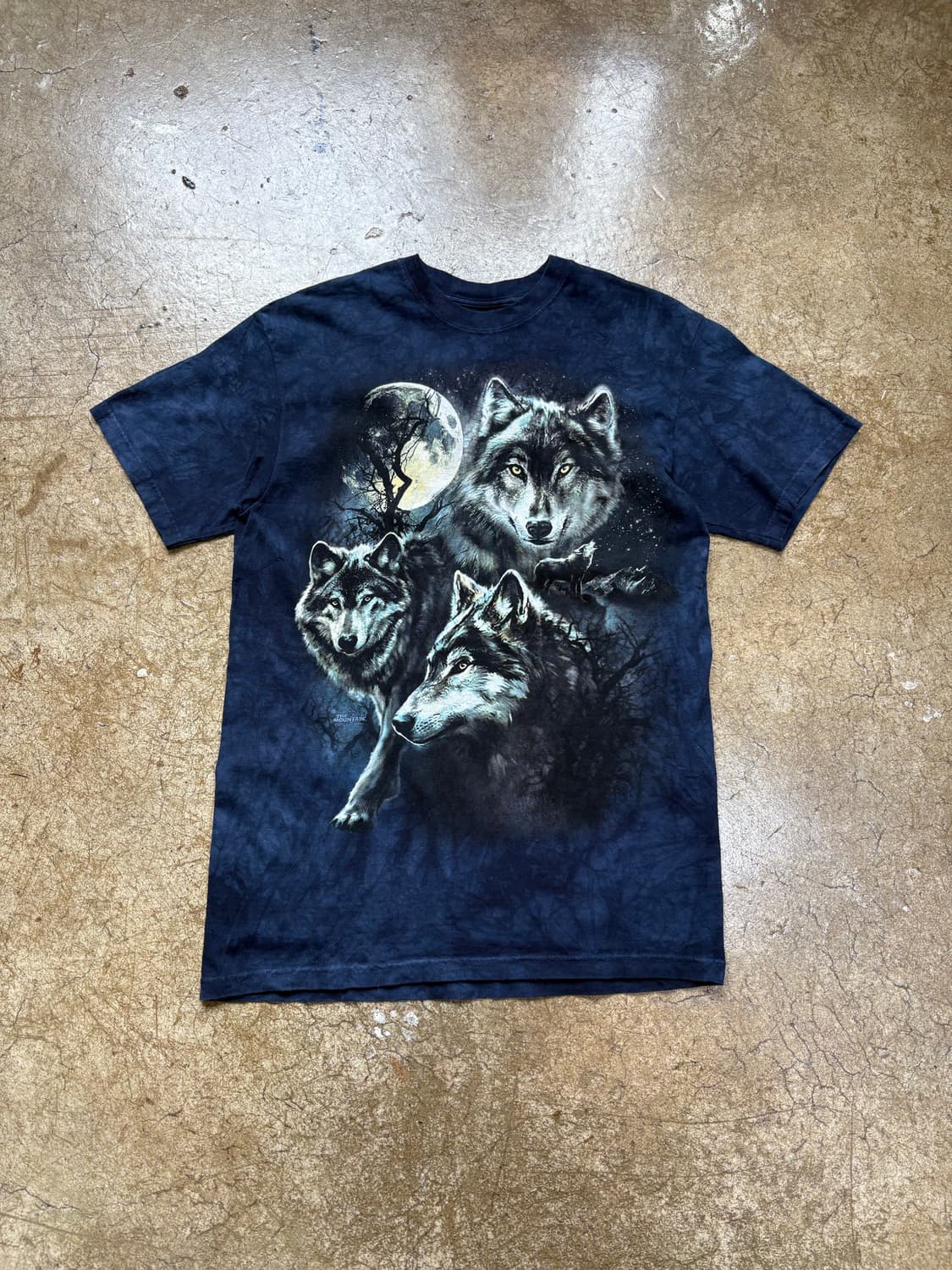 The Mountain Three Wolf Moon 티셔츠 상품이미지2