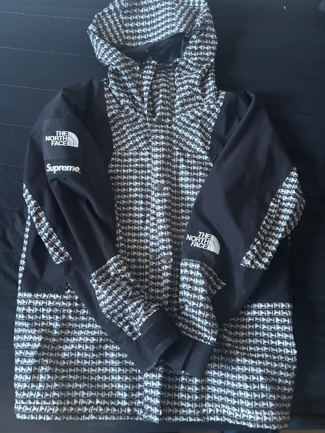 슈프림 노스페이스 스터드 자켓 상품이미지1