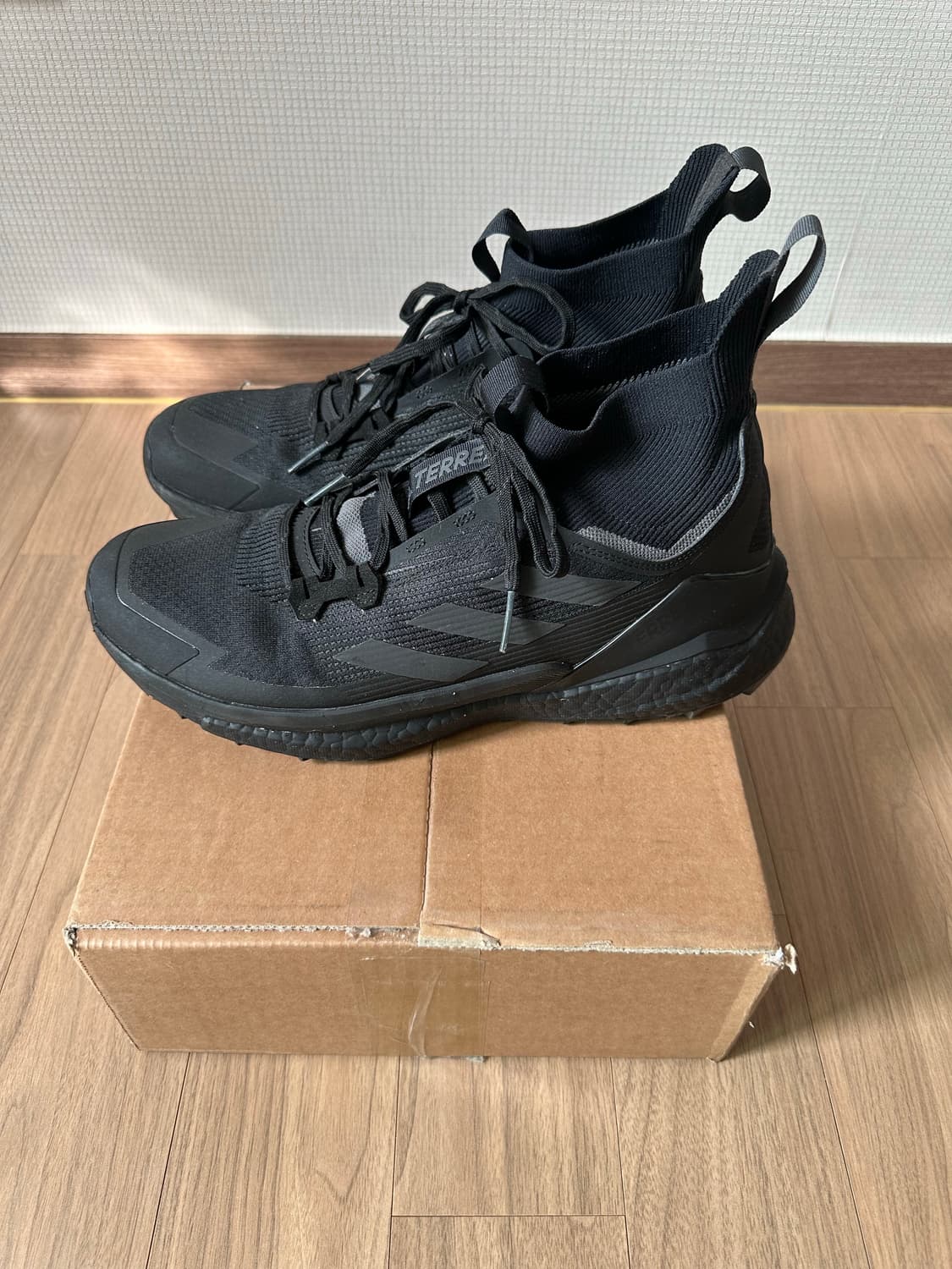 아디다스 테렉스 프리 하이커 2 트레킹화 트리플블랙 285 상품이미지3