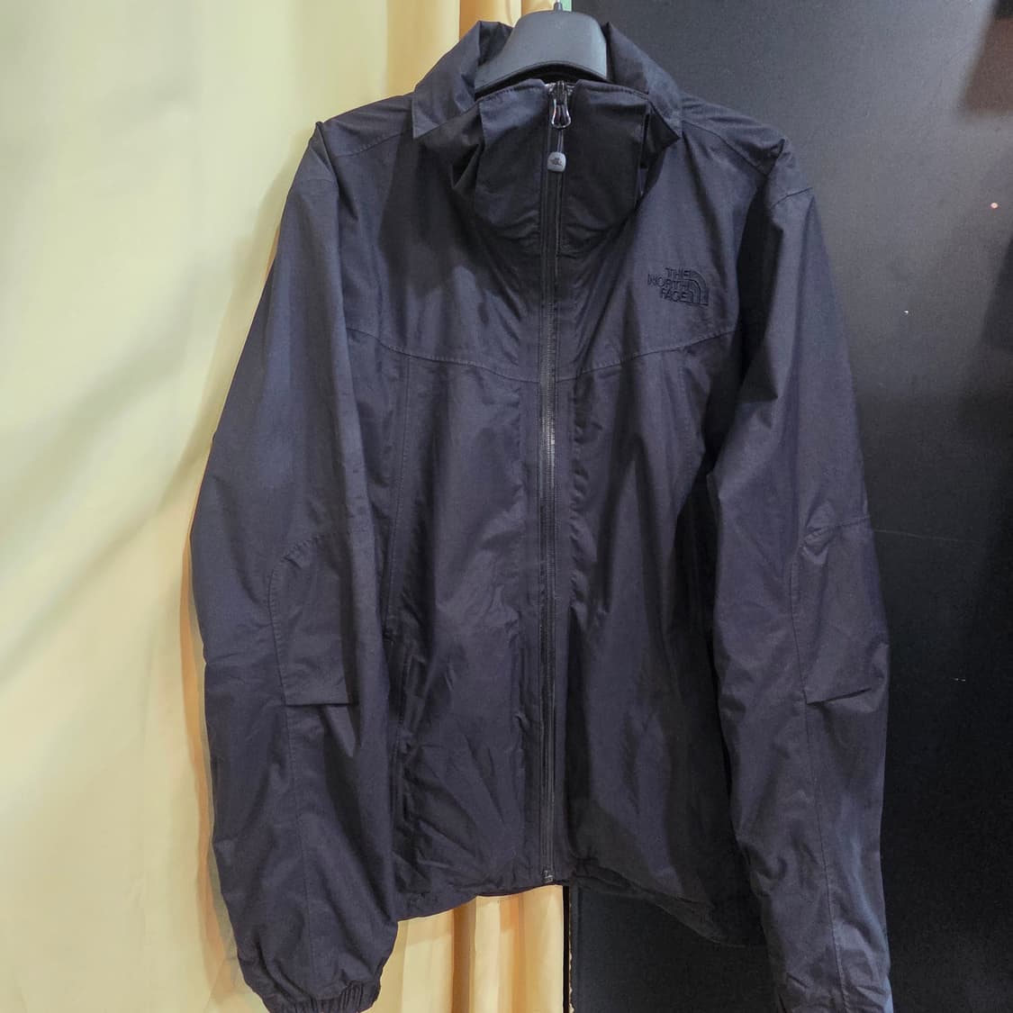 노스페이스 바람막이  상품이미지1