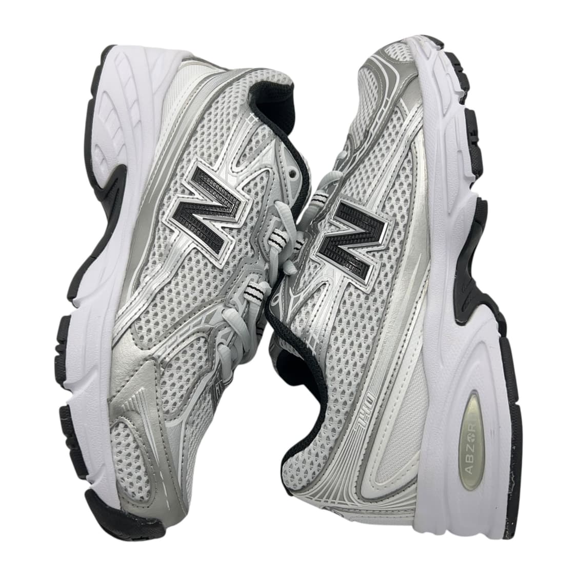 235 뉴발란스 740 화이트 실버 메탈릭 상품이미지3